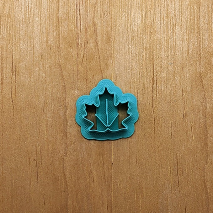 Maple Leaf Cookie Cutter - Ideal for Cookies, Ceramics, Pottery, Polymer Clay, Fondant & More