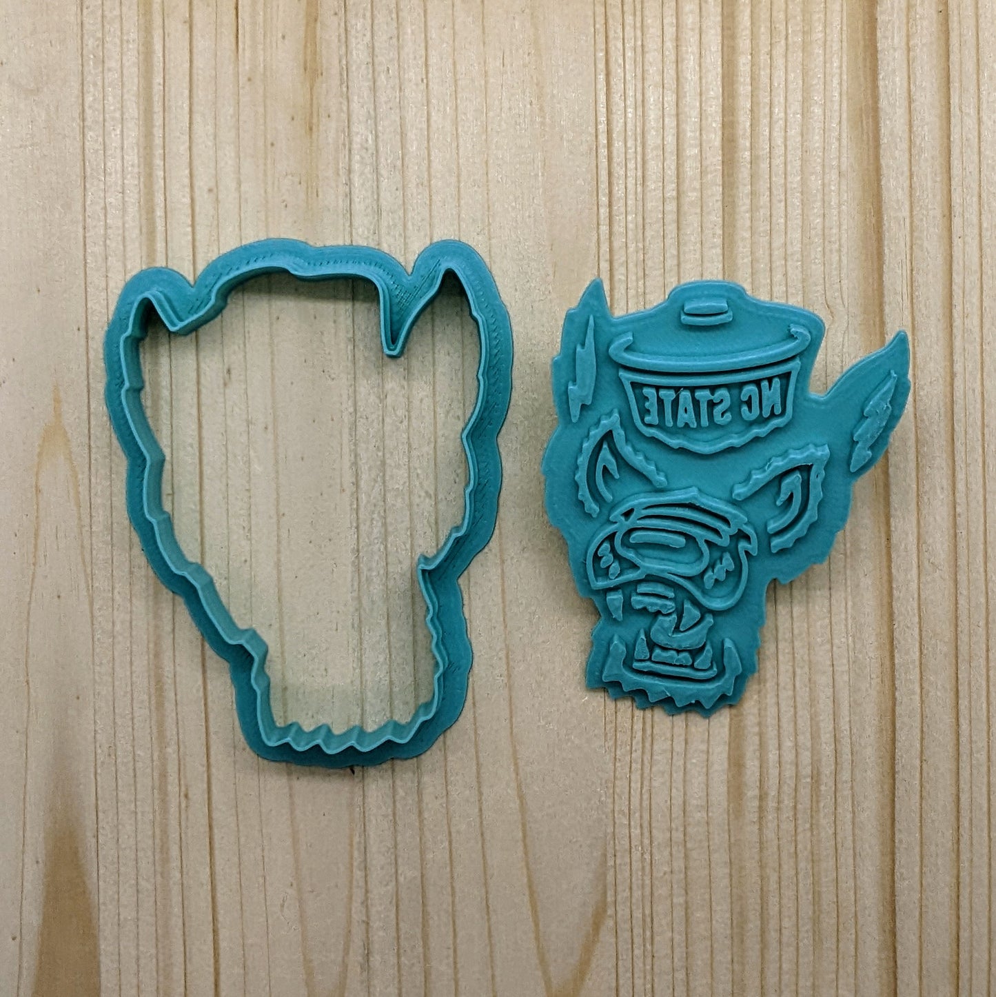 NC State Wolf Cookie Cutter & Embossing Stamp