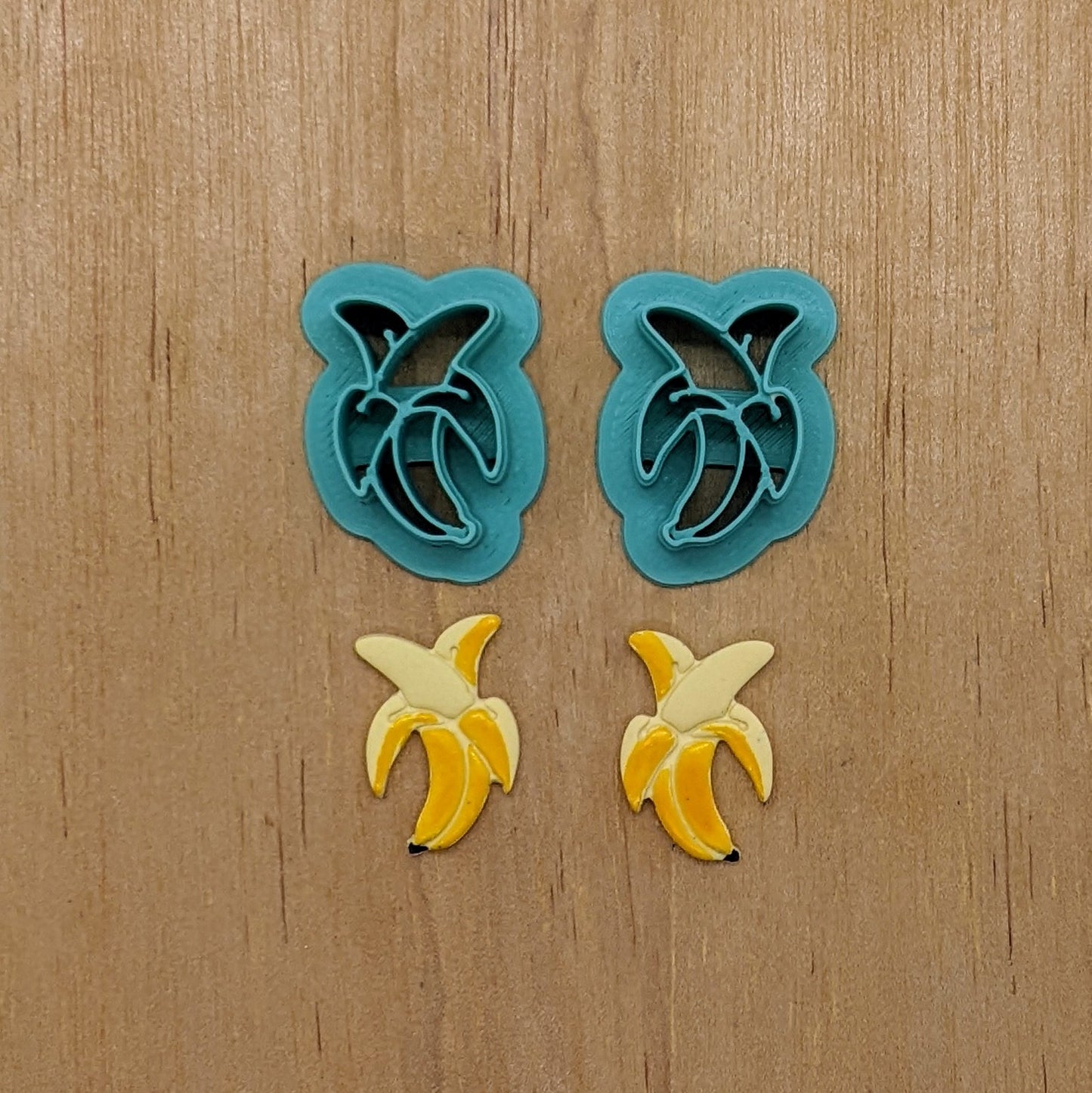 Half Peeled Banana Fruit Cookie & Clay Cutter - Enhance Your Creations with Precision and Fun!