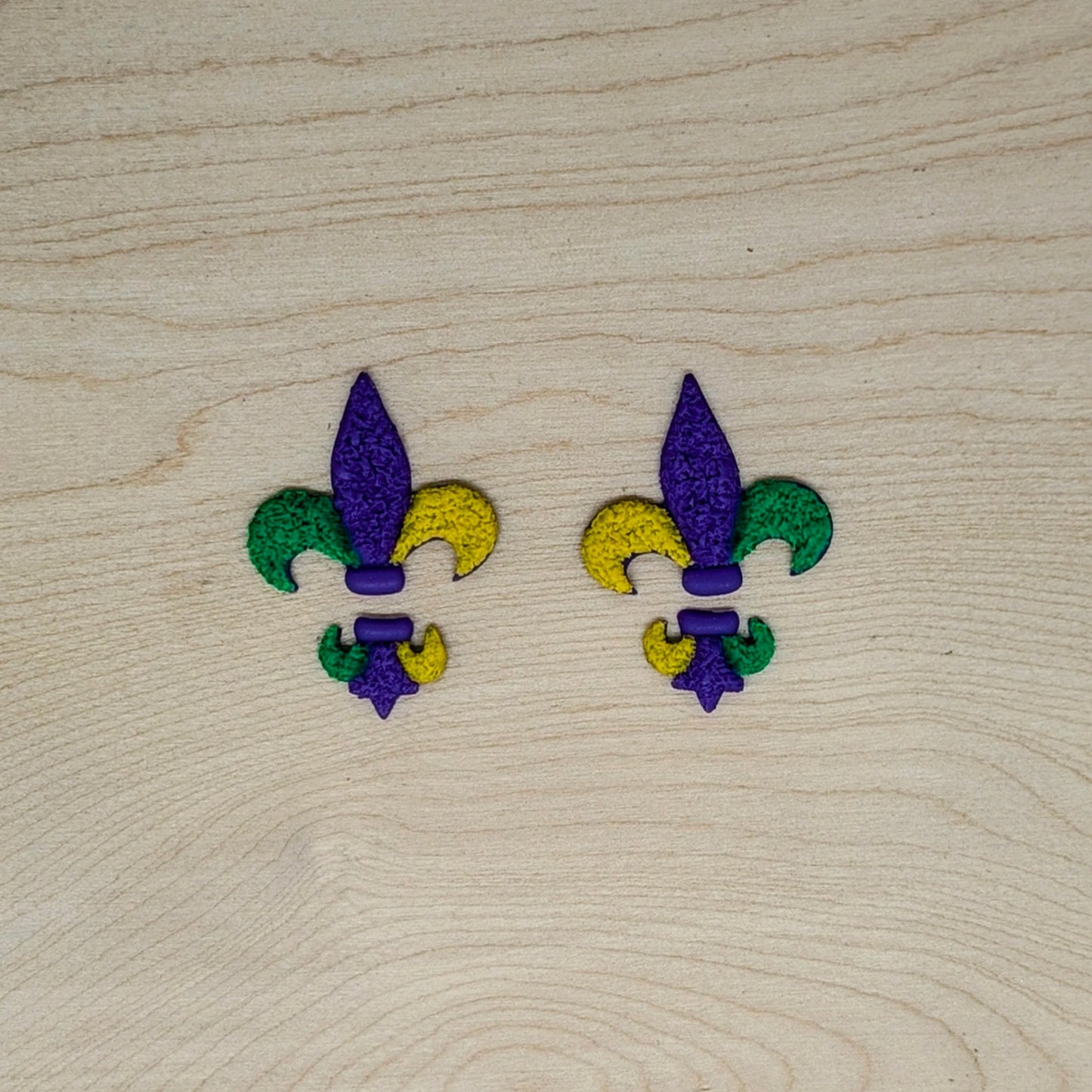 Fleur De Lis 2-Piece All-in-One Cutter: Idea for Fondant, Ceramics, Pottery & Polymer Clay Earrings